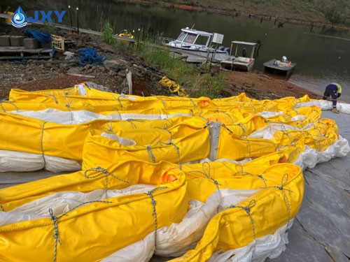 silt curtain barrier used to prevent sediment spread in water