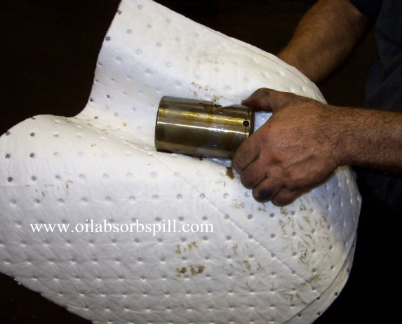 oil absorbent pads