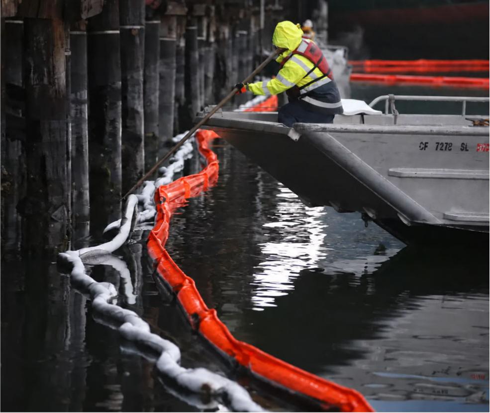 Oil containment boom for port and marine spill response
